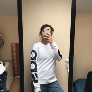 3/60$ NWT Adidas crewneck